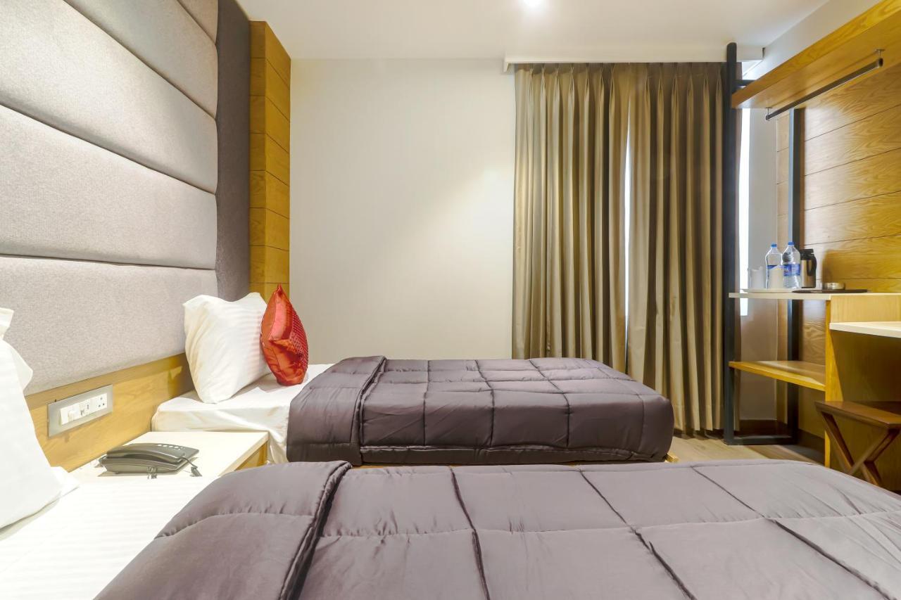Hotel Bricks, Karol Bagh, New Delhi Εξωτερικό φωτογραφία