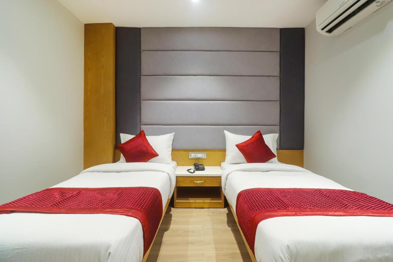 Hotel Bricks, Karol Bagh, New Delhi Εξωτερικό φωτογραφία