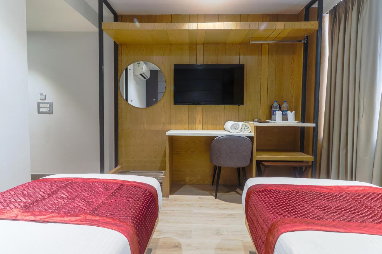 Hotel Bricks, Karol Bagh, New Delhi Εξωτερικό φωτογραφία