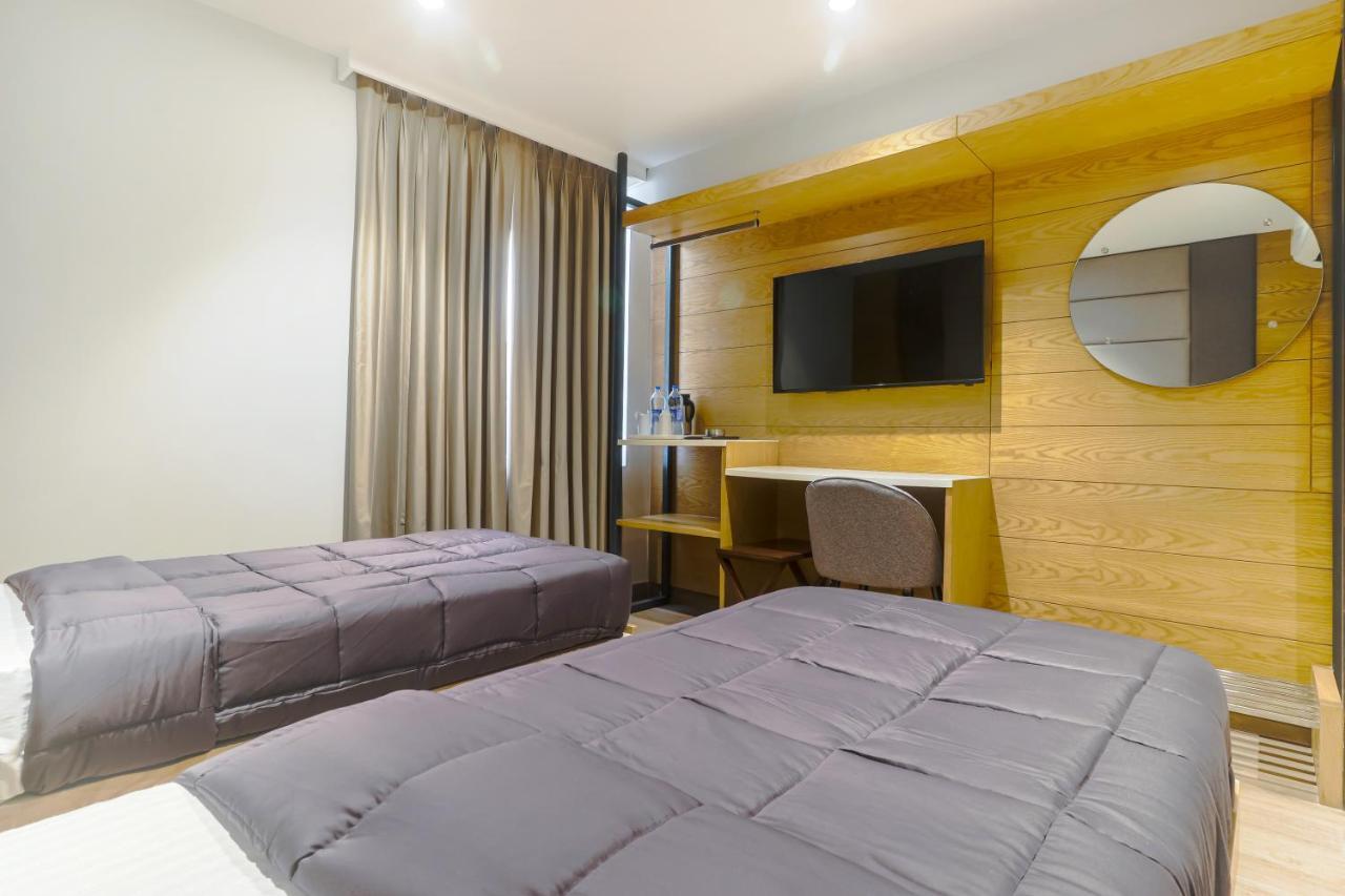 Hotel Bricks, Karol Bagh, New Delhi Εξωτερικό φωτογραφία