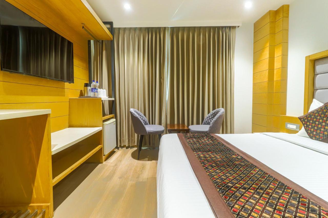 Hotel Bricks, Karol Bagh, New Delhi Εξωτερικό φωτογραφία