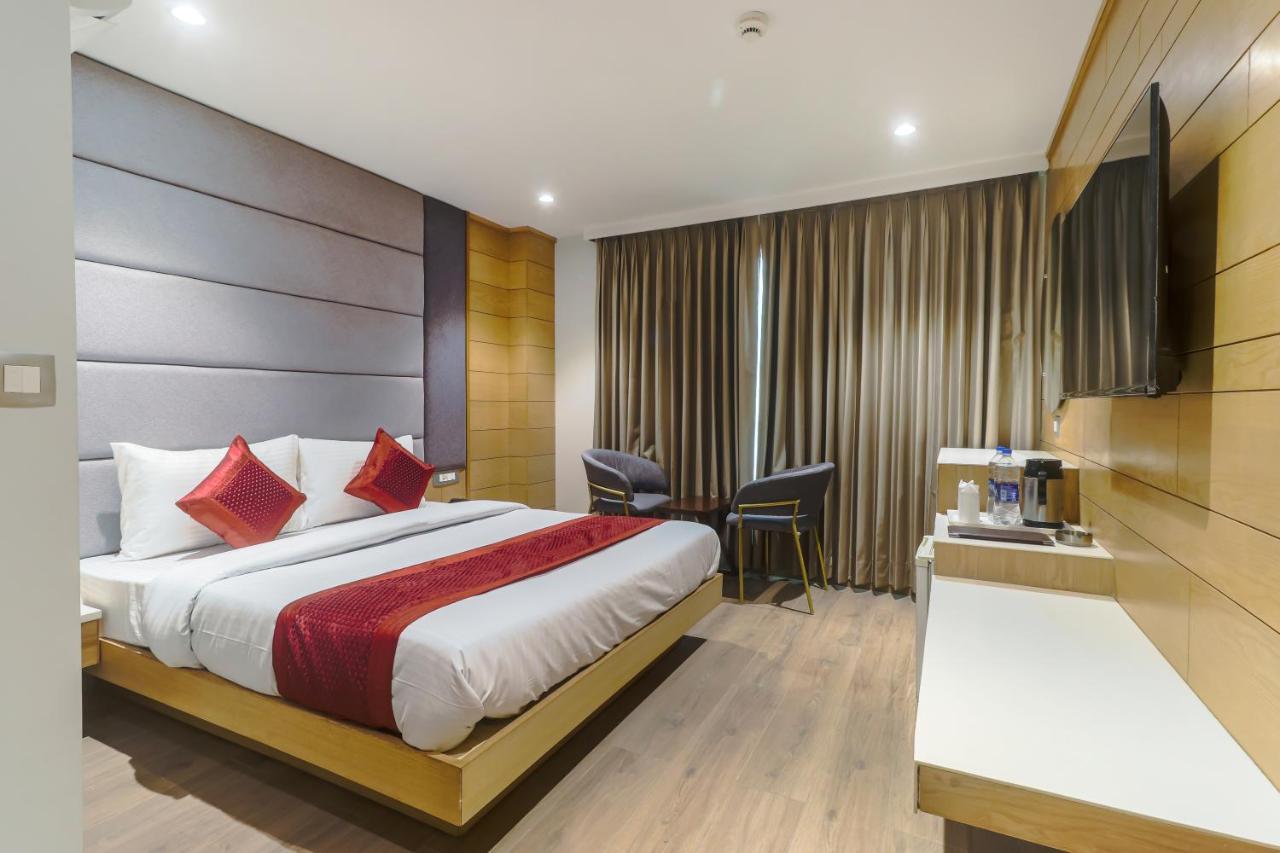 Hotel Bricks, Karol Bagh, New Delhi Εξωτερικό φωτογραφία