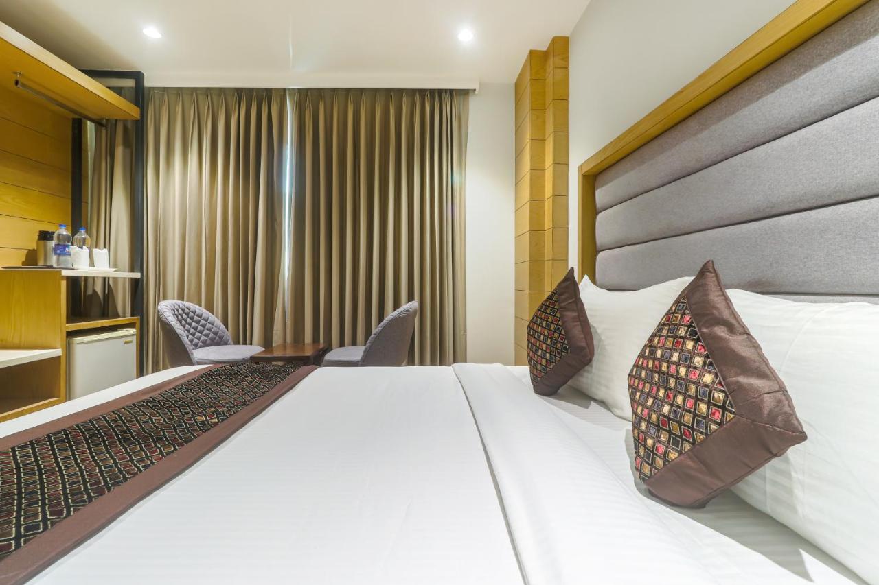Hotel Bricks, Karol Bagh, New Delhi Εξωτερικό φωτογραφία