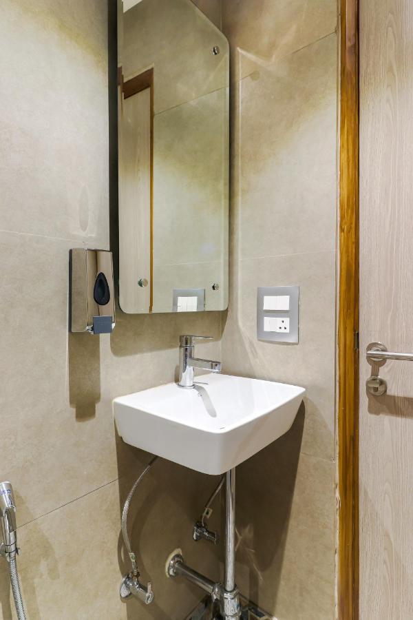 Hotel Bricks, Karol Bagh, New Delhi Εξωτερικό φωτογραφία