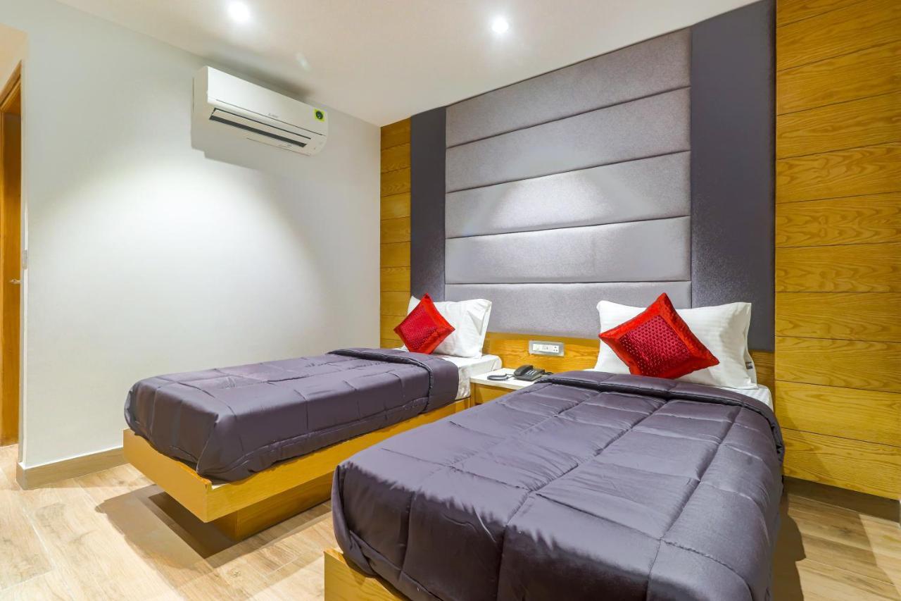 Hotel Bricks, Karol Bagh, New Delhi Εξωτερικό φωτογραφία