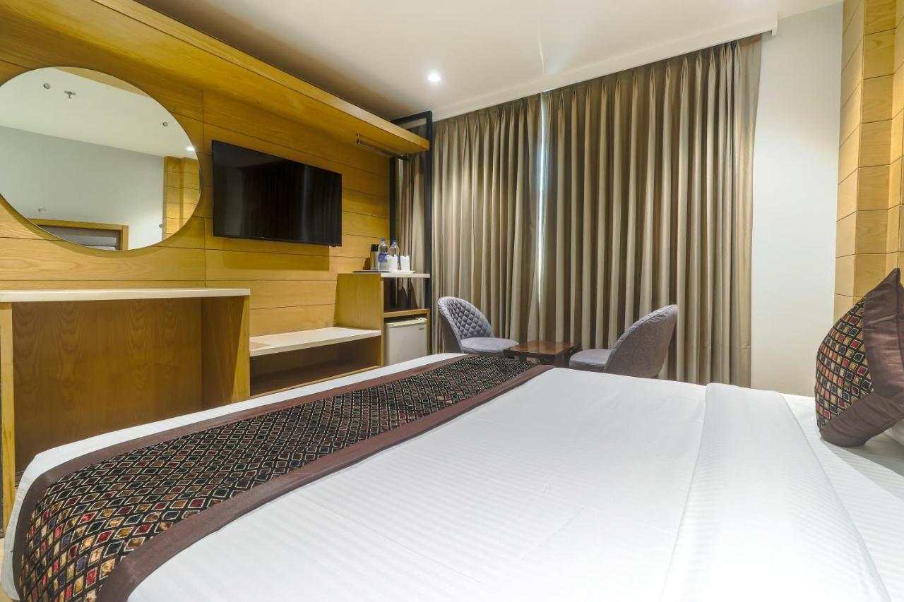 Hotel Bricks, Karol Bagh, New Delhi Εξωτερικό φωτογραφία