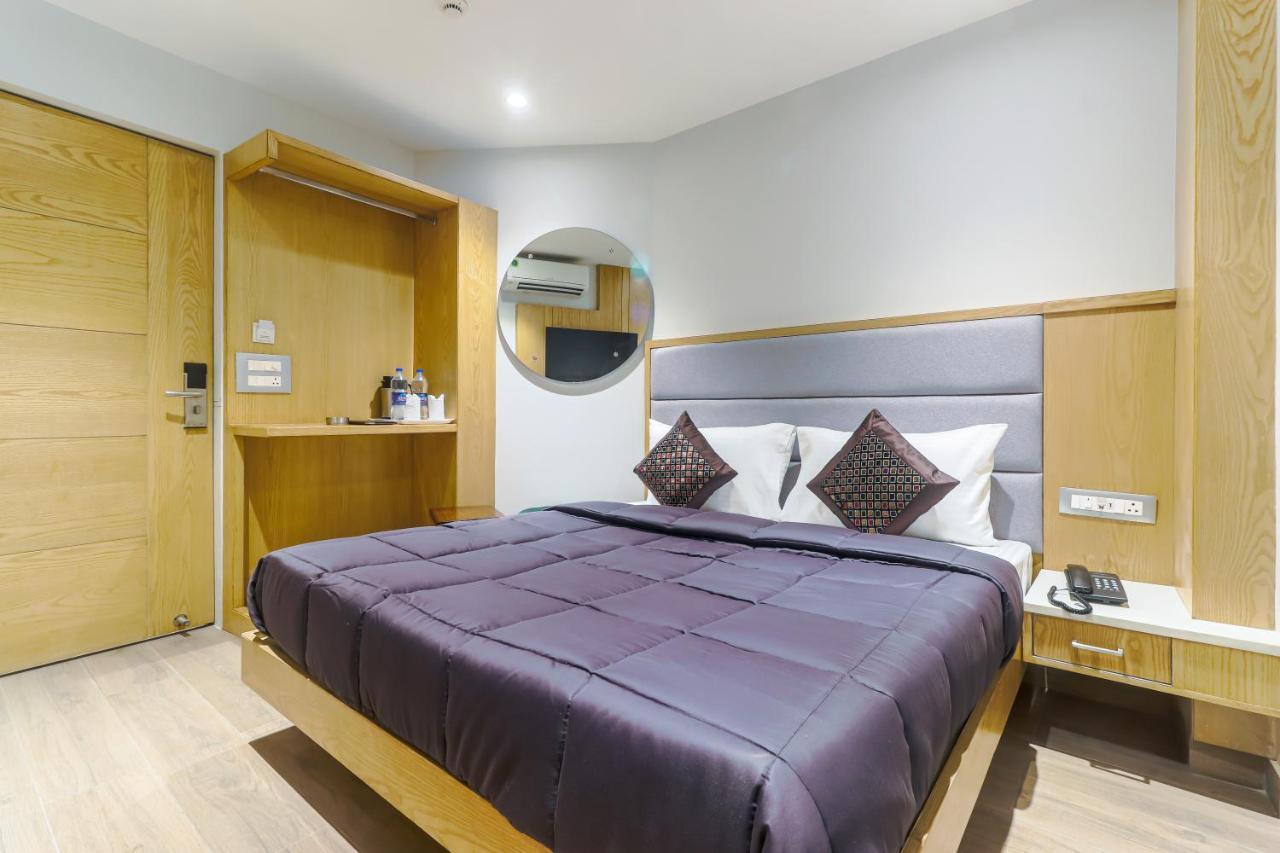 Hotel Bricks, Karol Bagh, New Delhi Εξωτερικό φωτογραφία