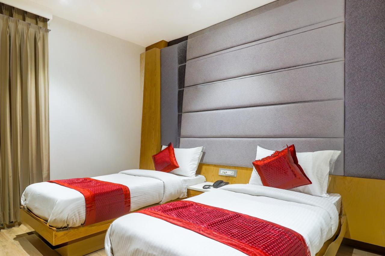 Hotel Bricks, Karol Bagh, New Delhi Εξωτερικό φωτογραφία